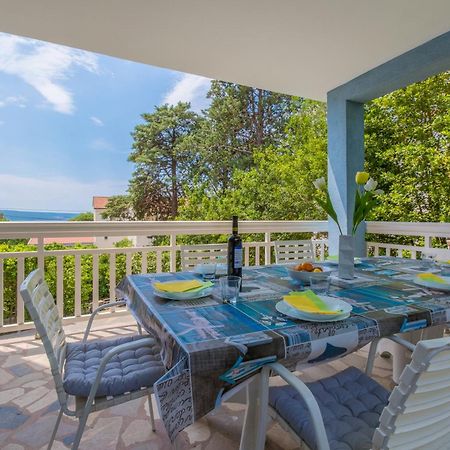 Apartments Podvezanec Crikvenica Eksteriør bilde