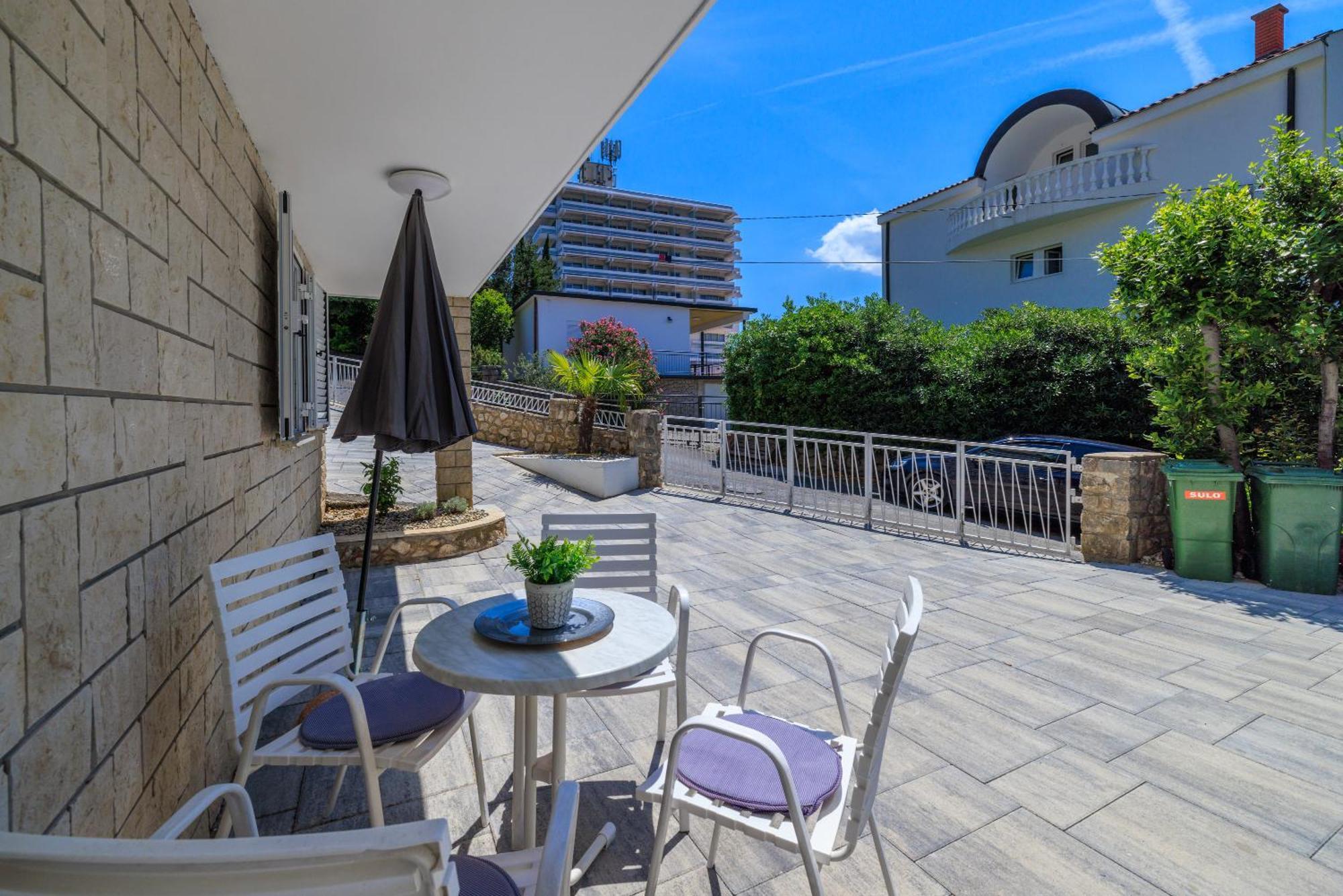 Apartments Podvezanec Crikvenica Eksteriør bilde